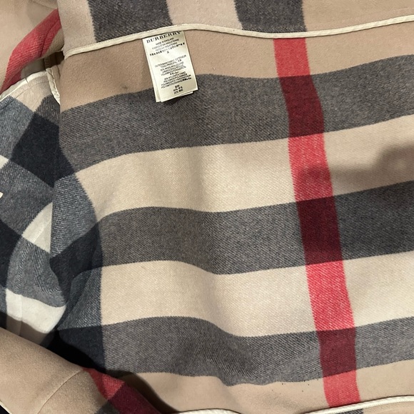 Burberry large women’s pea coat - Picture 5 of 8